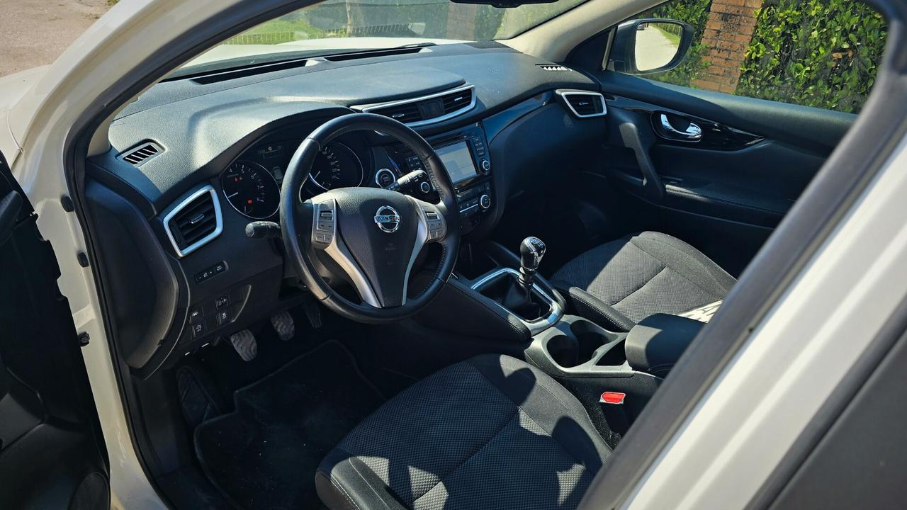 Nissan Qashqai 1.2 DIG-T N-Connecta - PERFETTA