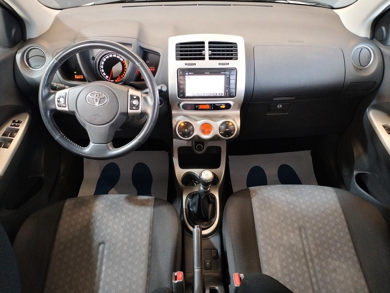 Toyota Urban Cruiser 1.3 vvt-i Dual Luxury - NEOPATENTATI