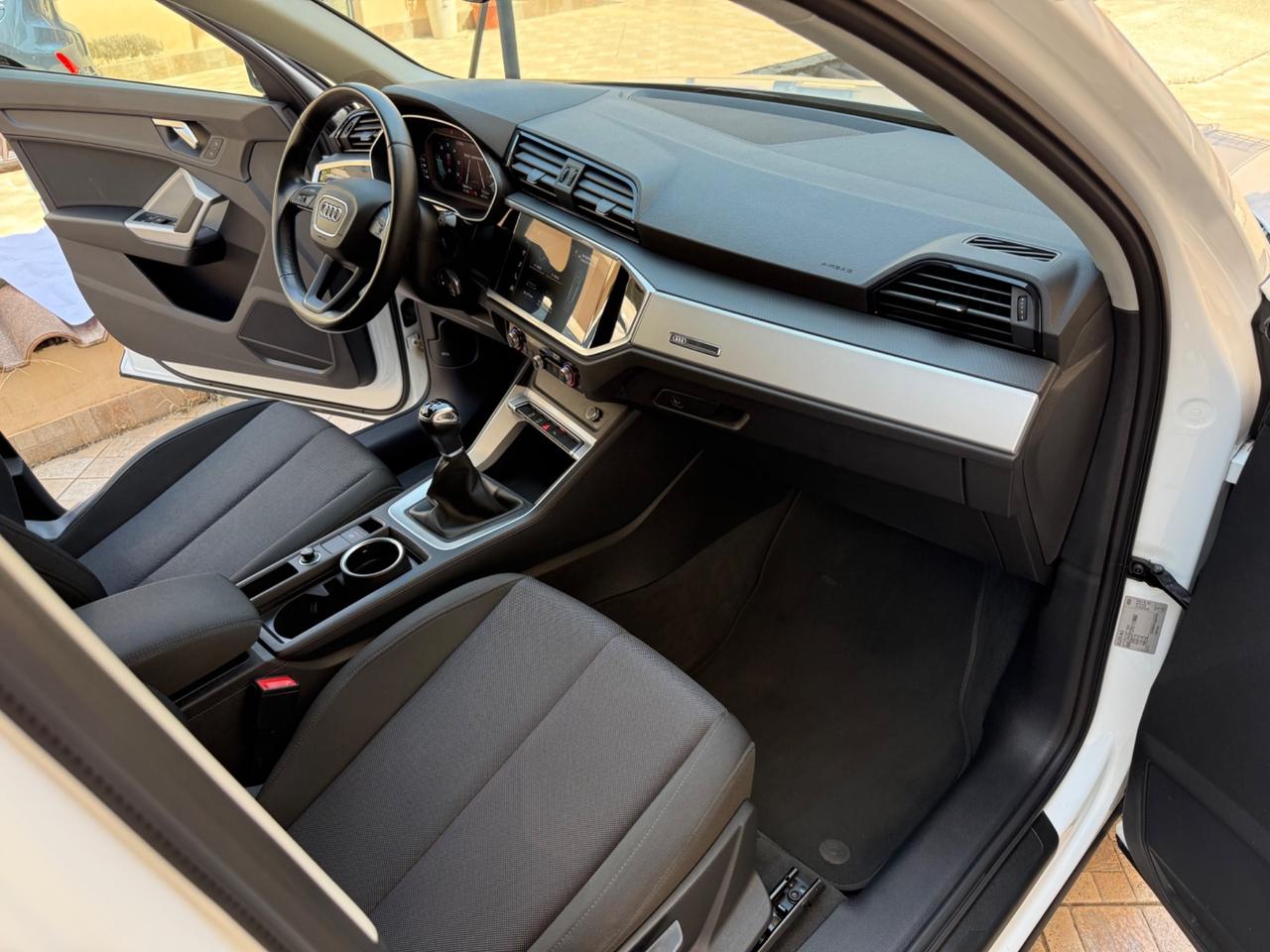 Audi Q3 35 TDI Business Advanced