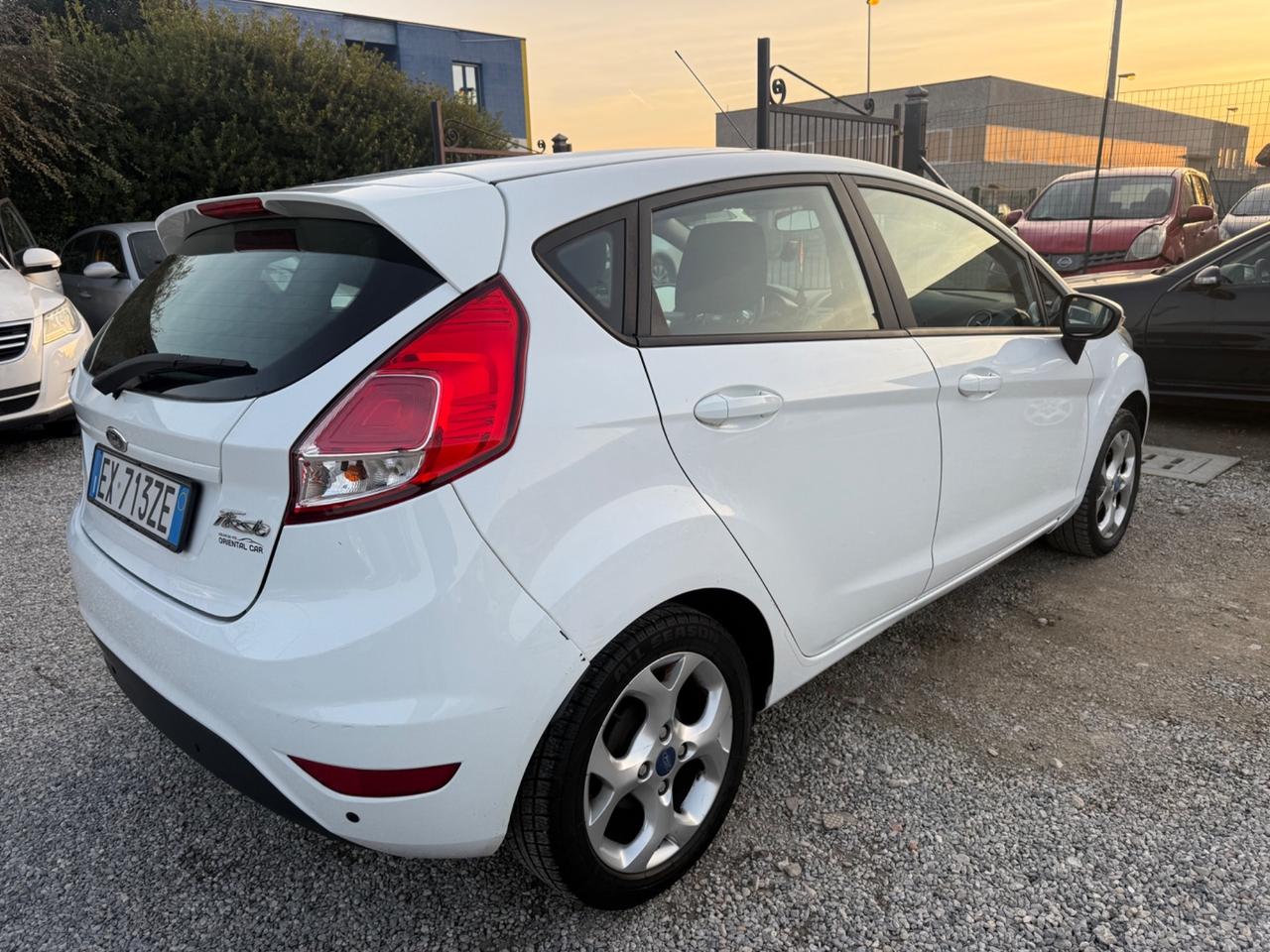 Ford Fiesta 1.0 80CV 5 porte Black & White Edition