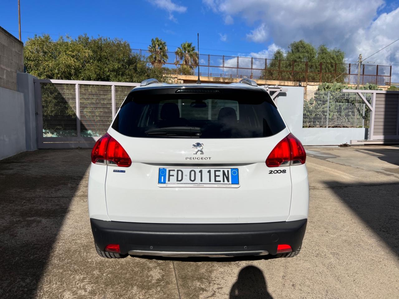 Peugeot 2008 BlueHDi 120 Allure | 2016