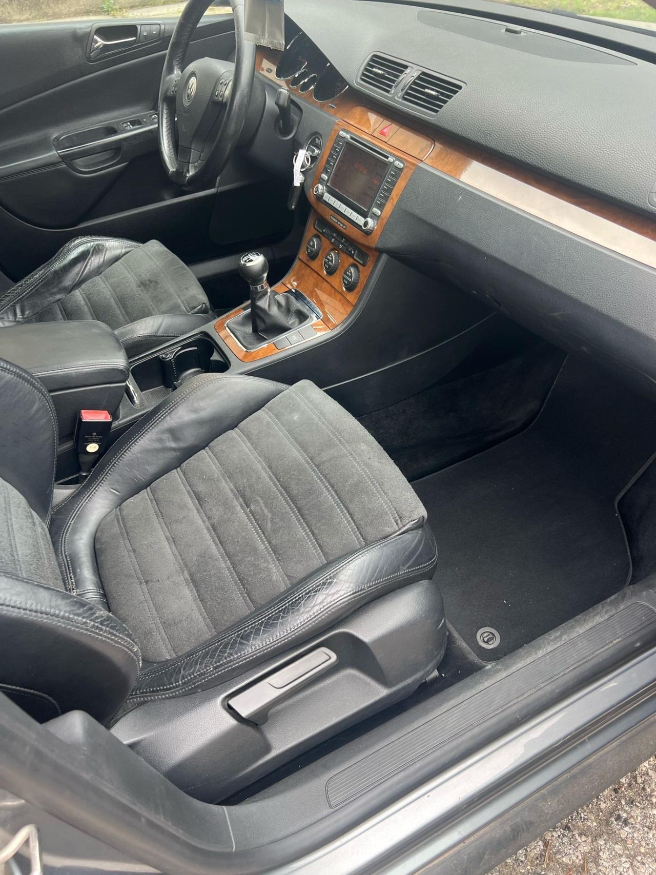 Volkswagen Passat 2.0 16V TDI Var. Highline Anno 2006