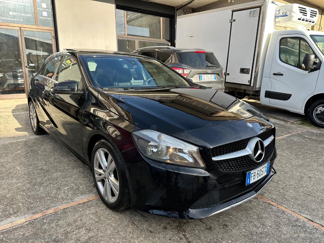 MERCEDES-BENZ A 200 d Business