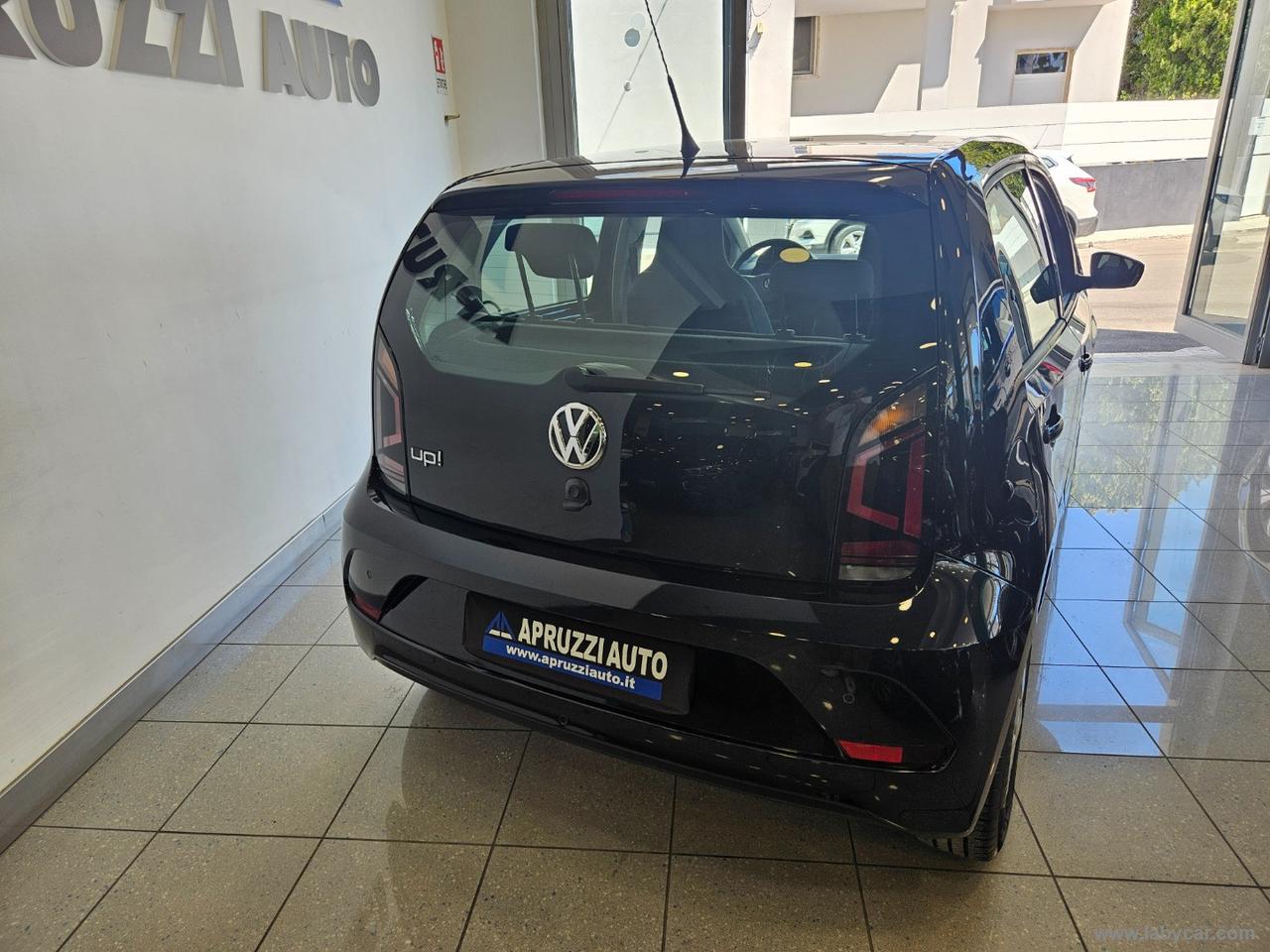 VOLKSWAGEN 1.0 5p. move up!