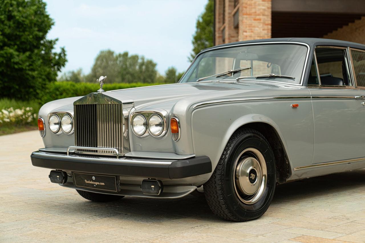 Rolls Royce Silver Wraith - ROL00023