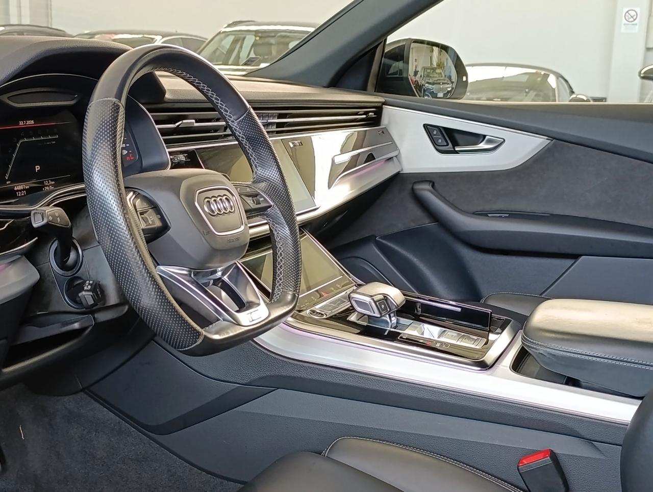 Audi Q8 55 3.0 tfsi mhev Sport quattro tiptronic