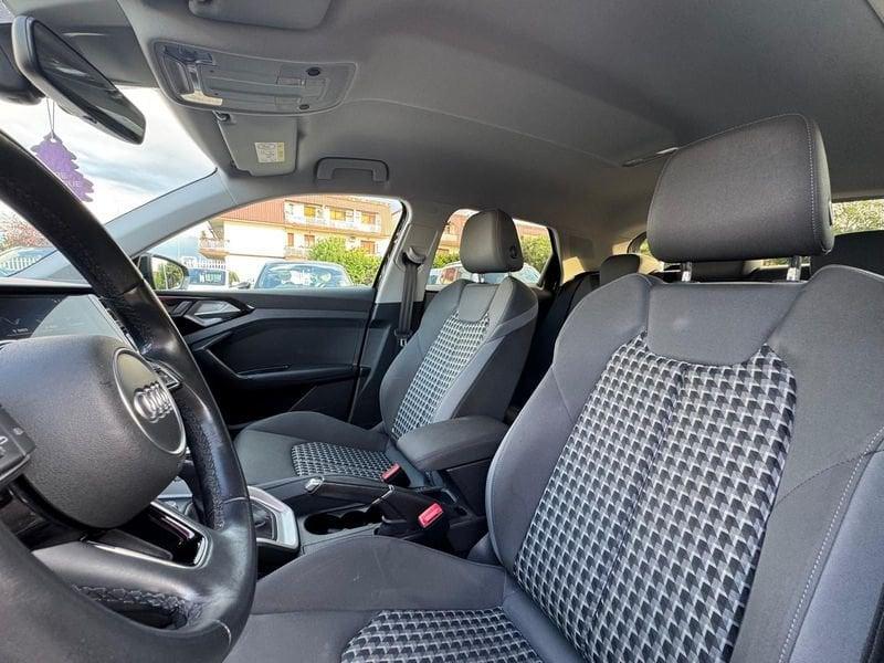 Audi A1 A1 citycarver 30 TFSI S tronic, FULL LED, RETROCAMERA