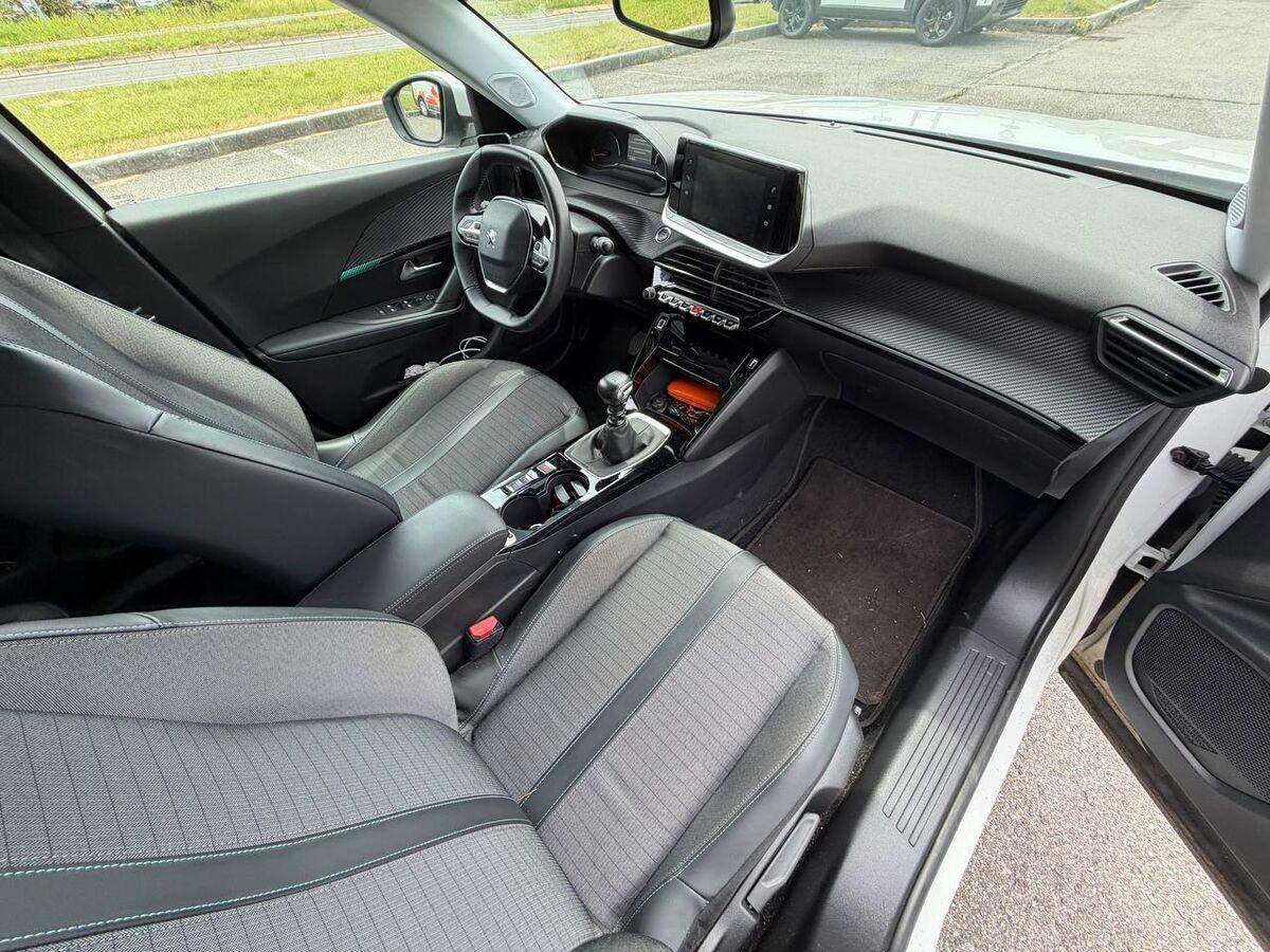Peugeot 2008 1.2 puretech Allure Pack IVA ESPOSTA!