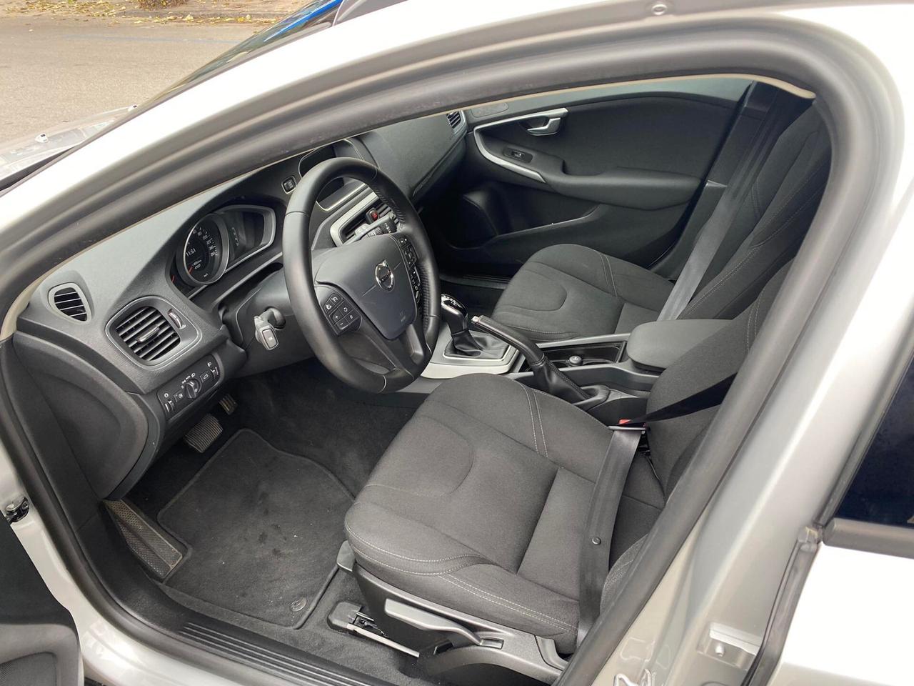 Volvo V40 Cross Country D3 Geartronic Business