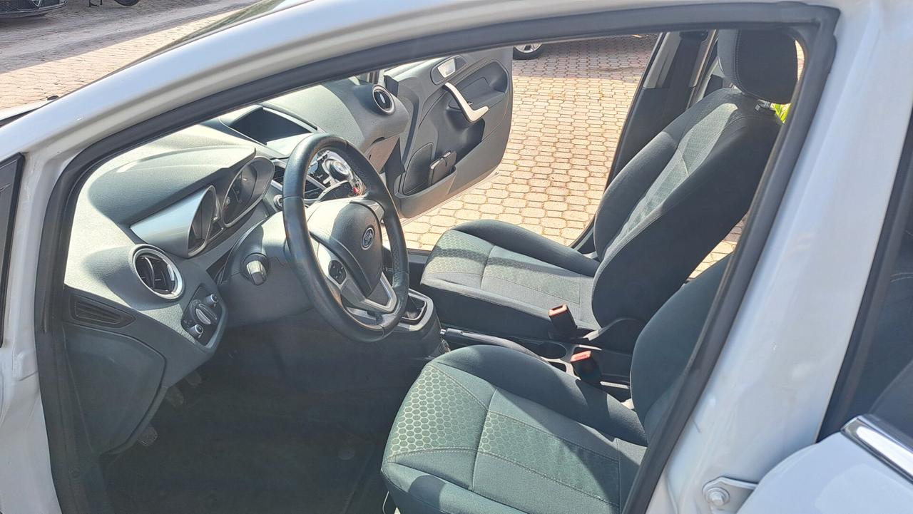Ford Fiesta 1.4 TDCi 70CV 5p. Titanium OK NEO PATENTATI