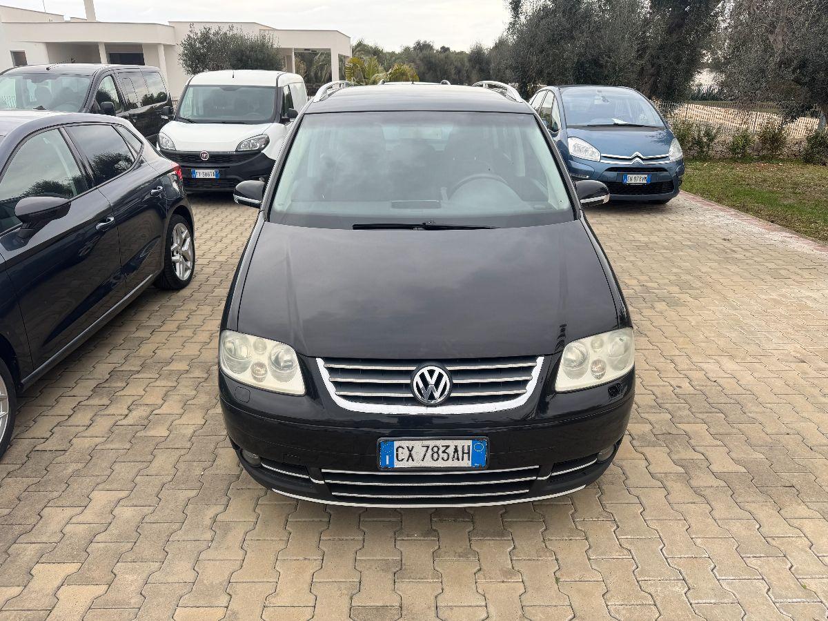 VOLKSWAGEN Touran TDI DSG 7 Posti