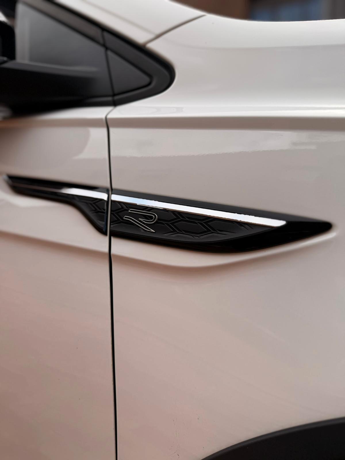 Volkswagen Taigo 1.5 TSI ACT 150 CV DSG R-Line