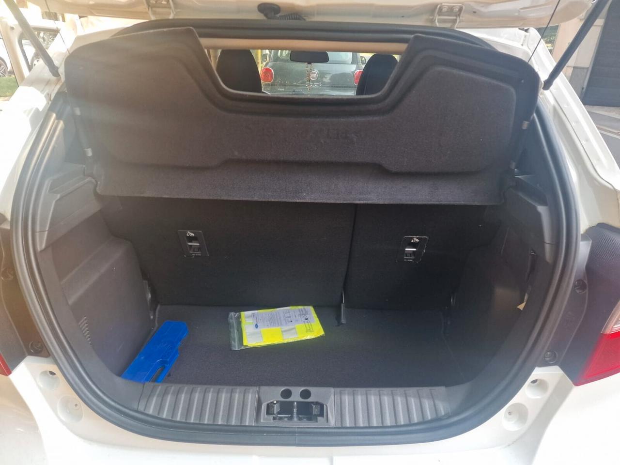 Ford Ka + 1.2 ADATTA ANCHE A NEOPATENTATI