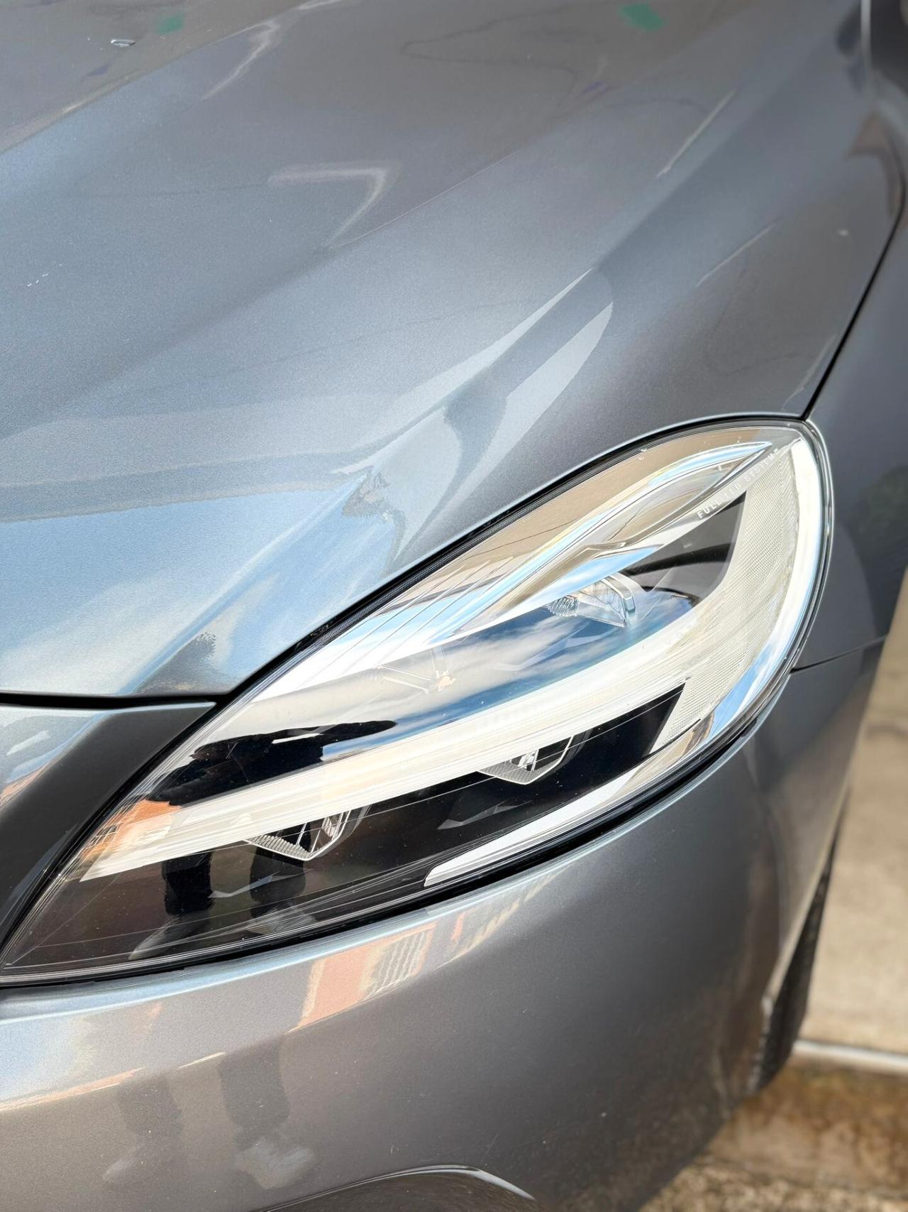 Volvo V40 D2 Geartronic Business Plus