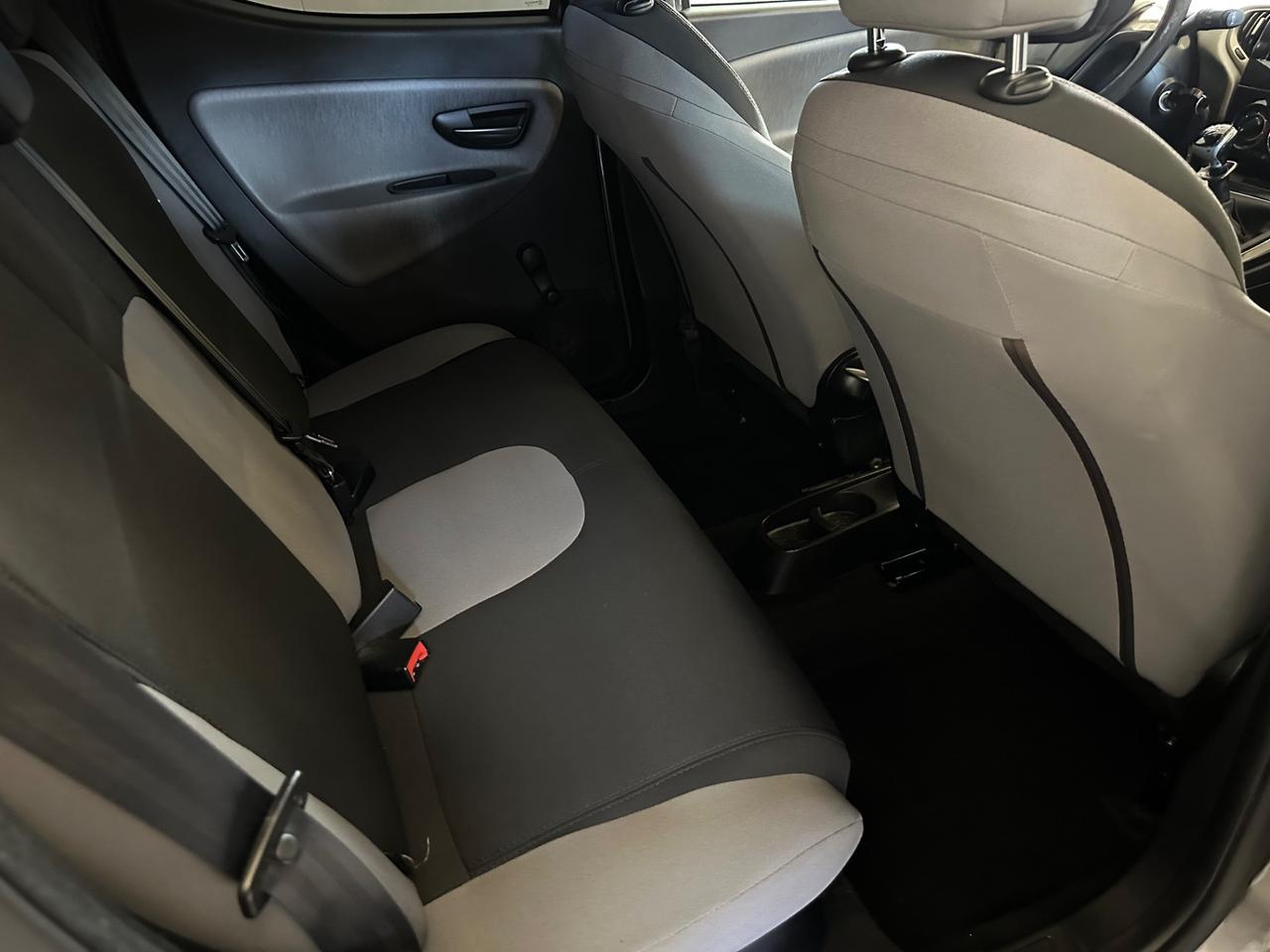 Lancia Ypsilon 1.2 Benzina 5 porte S&S Platinum Ok Neopatentati
