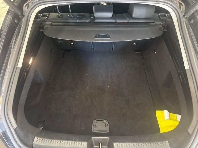 Mercedes-Benz CLA Shooting Brake 180 d Advanced auto
