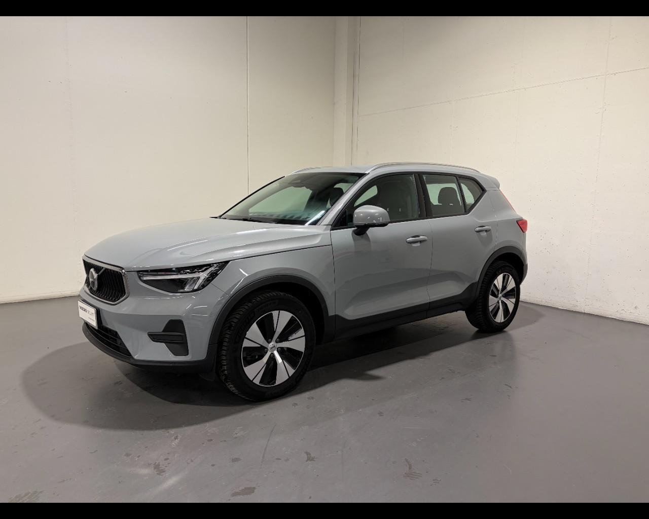 VOLVO XC40 CORE B3 AUTO