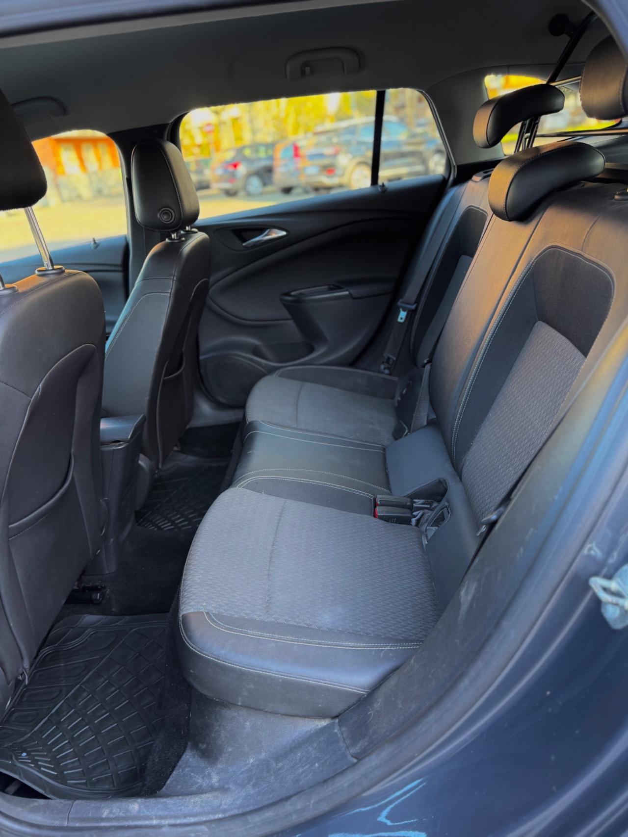 Opel Astra 1.6 CDTi 136CV Start&Stop Sports Tourer Business