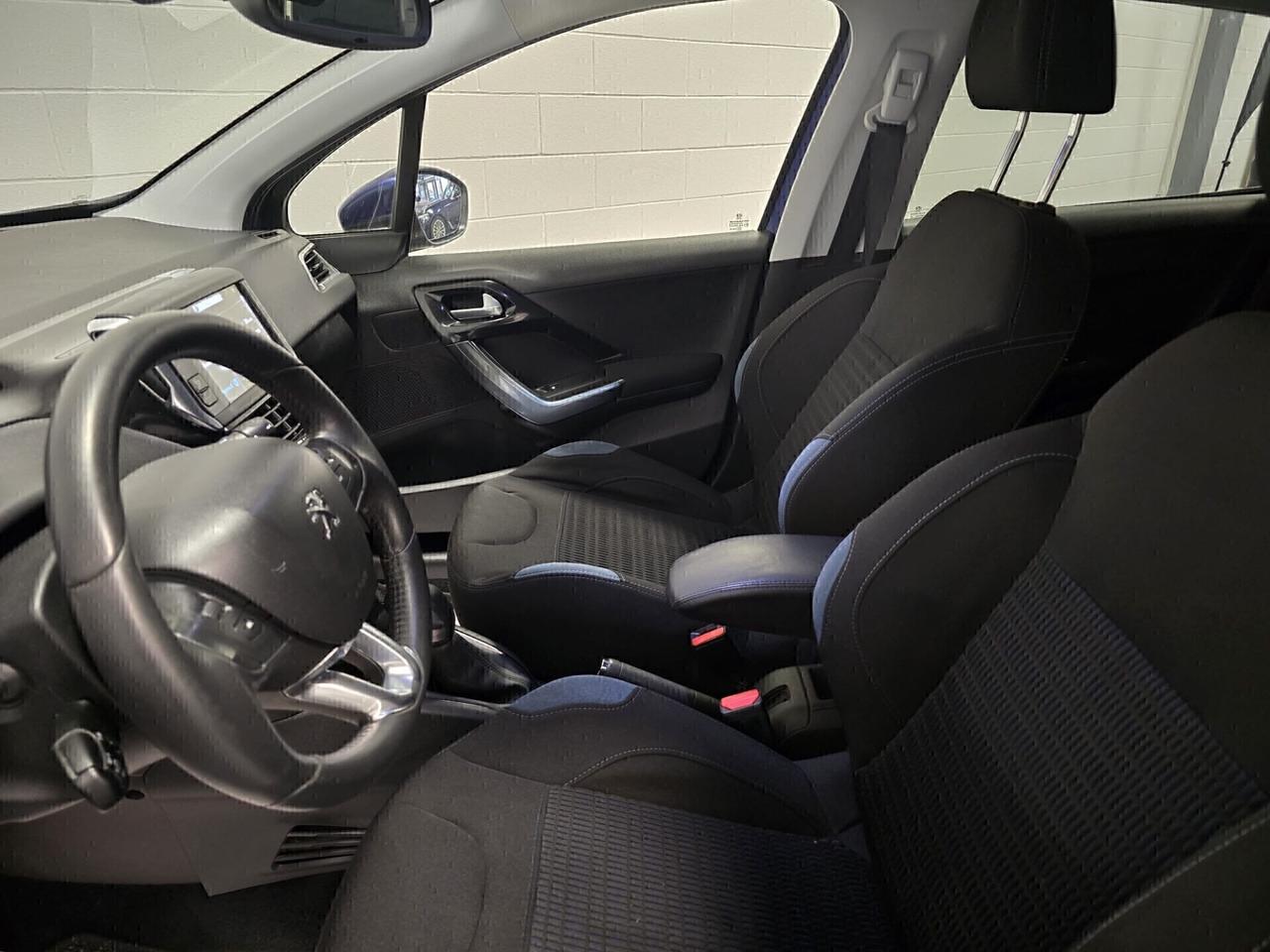Peugeot 208 1.2 VTi 82 CV Allure 2013 OK NEOPATENTATI