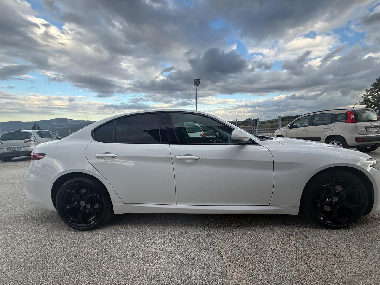 Alfa Romeo Giulia 2.2 Turbodiesel 180 CV AT8 Sport Edition