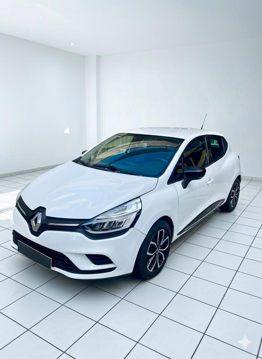 Renault Clio dCi 8V 90 CV 5 porte Moschino Life