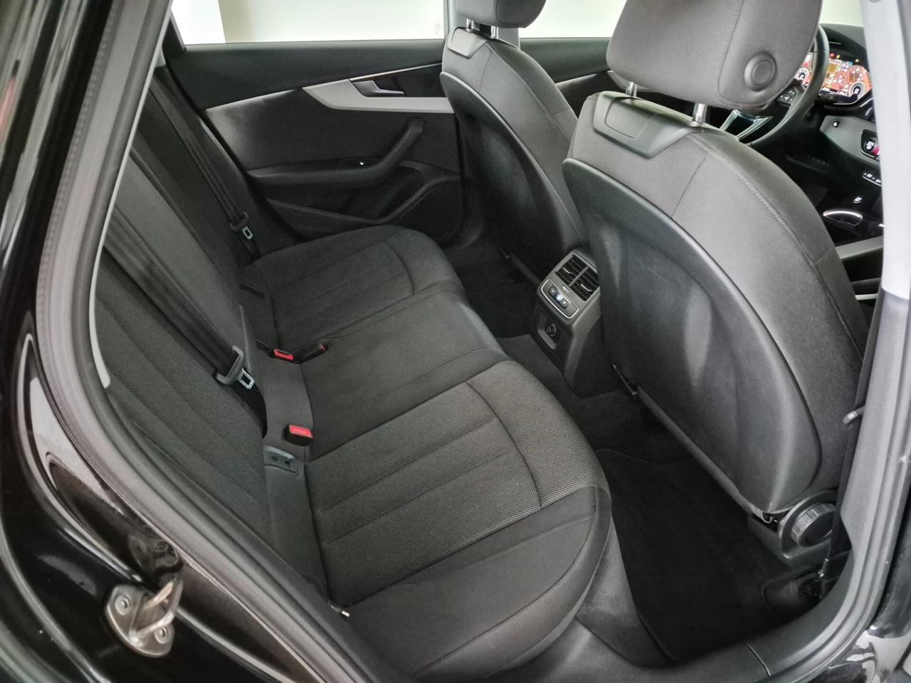 Audi A4 AVANT 35TDI MHEV S TRONIC FULL-LED NAVI CARPLAY