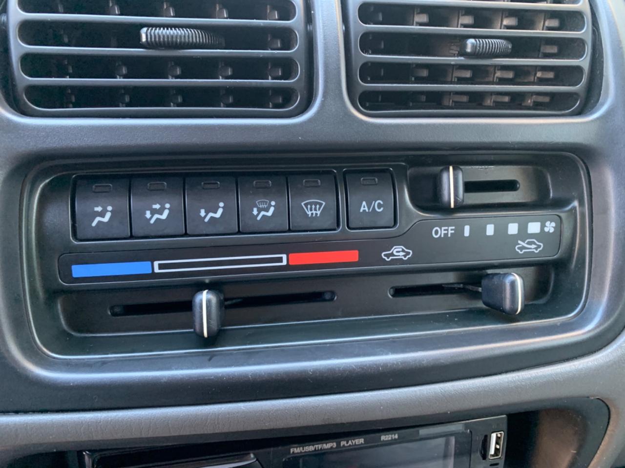 Suzuki Grand Vitara 1.6i 16V cat 3 porte