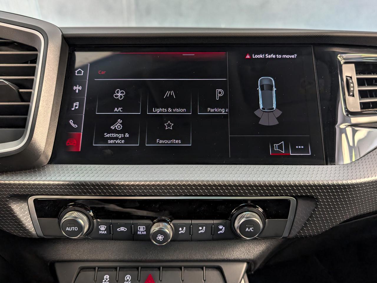 Audi A1 30 TFSI 116cv Adrenalin Black Edition S line