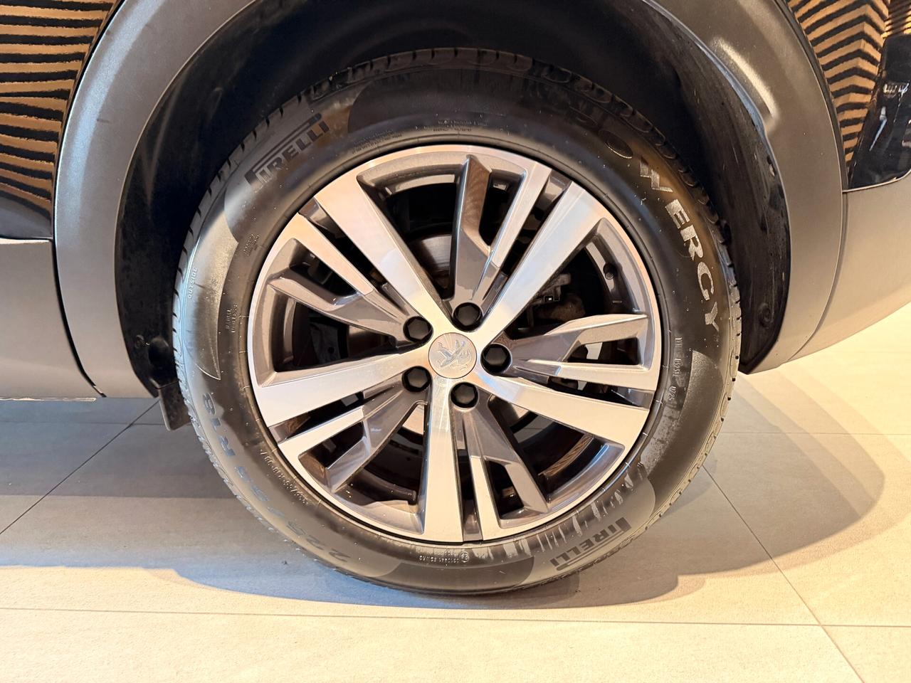Peugeot 3008 BlueHDi 130 S&S EAT8 Allure