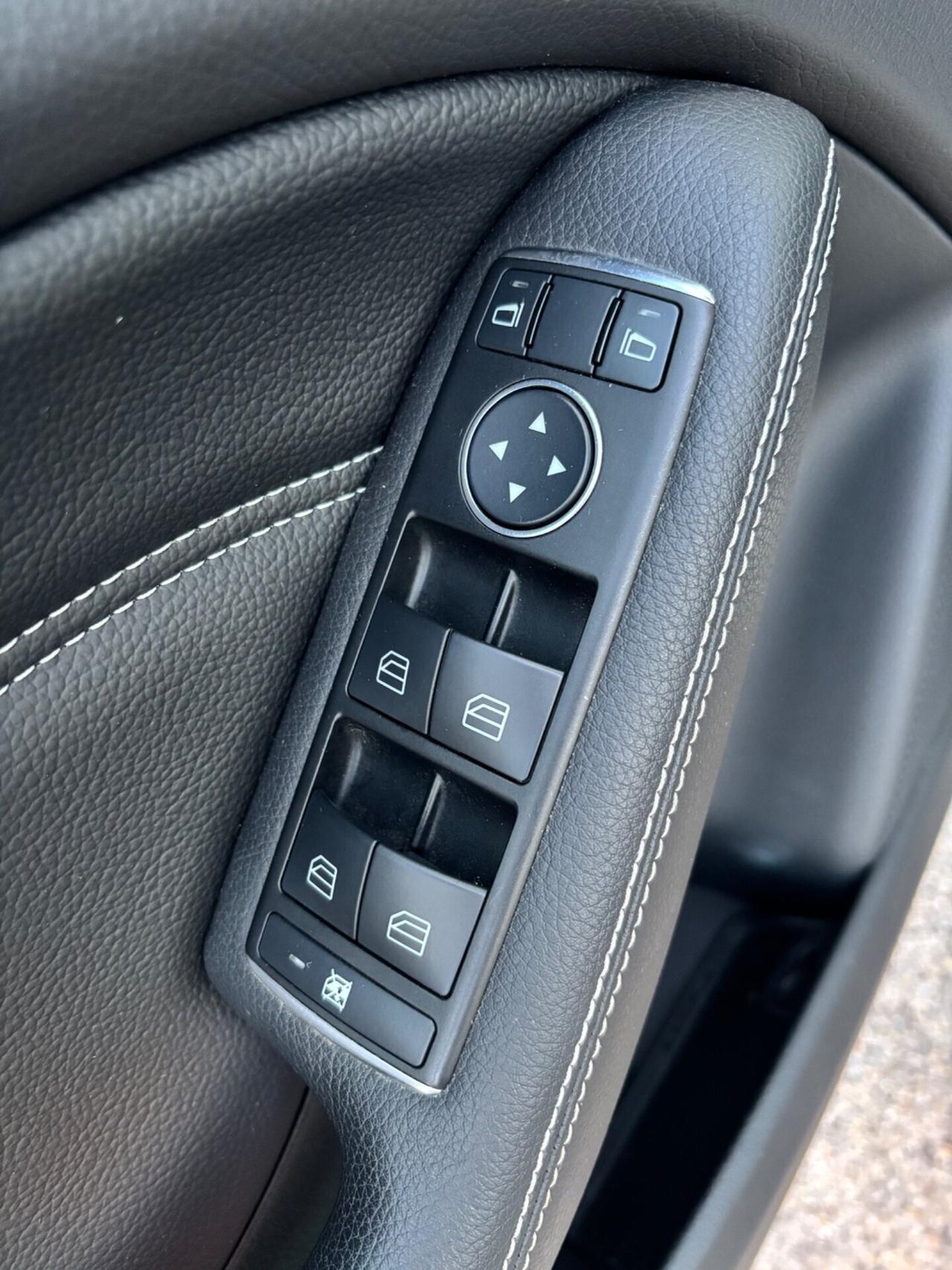 Mercedes-benz B 180 CDI Executive ( motore mercedes )