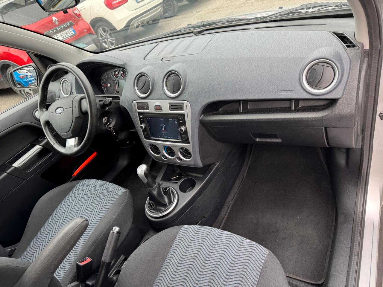 Ford Fusion 1.4 16V 5p. Titanium