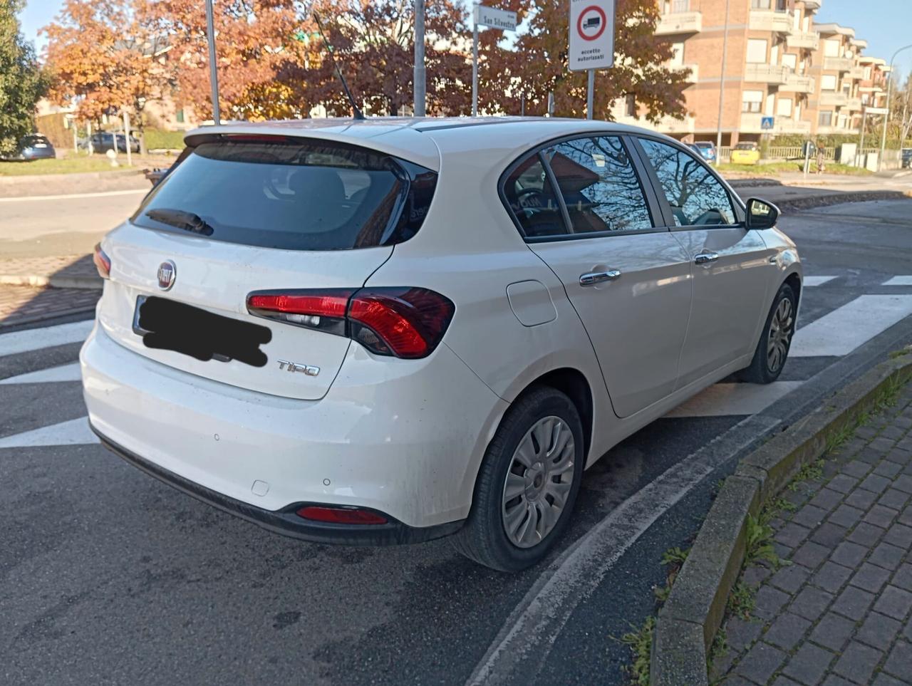 Fiat Tipo 1.3 Mjt S&S 5 porte Easy