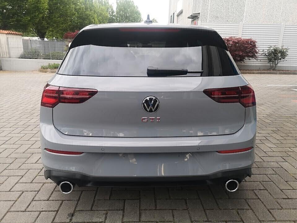 Volkswagen Golf GTI 2.0 TSI DSG Fari MATRIX