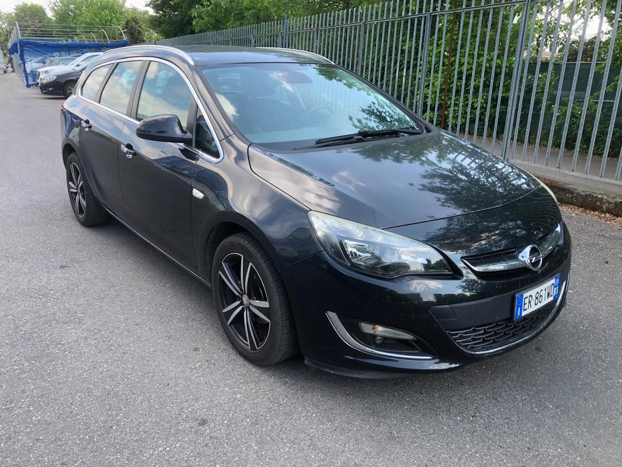 Opel Astra 1.4 Turbo 140CV Sports Tourer GPL Tech Cosmo