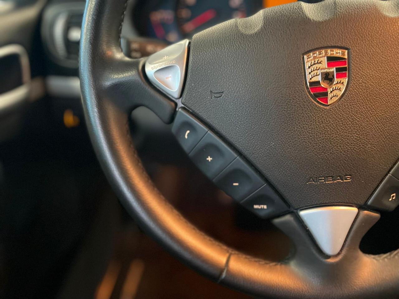 Porsche Cayenne 3.2 V6 cat