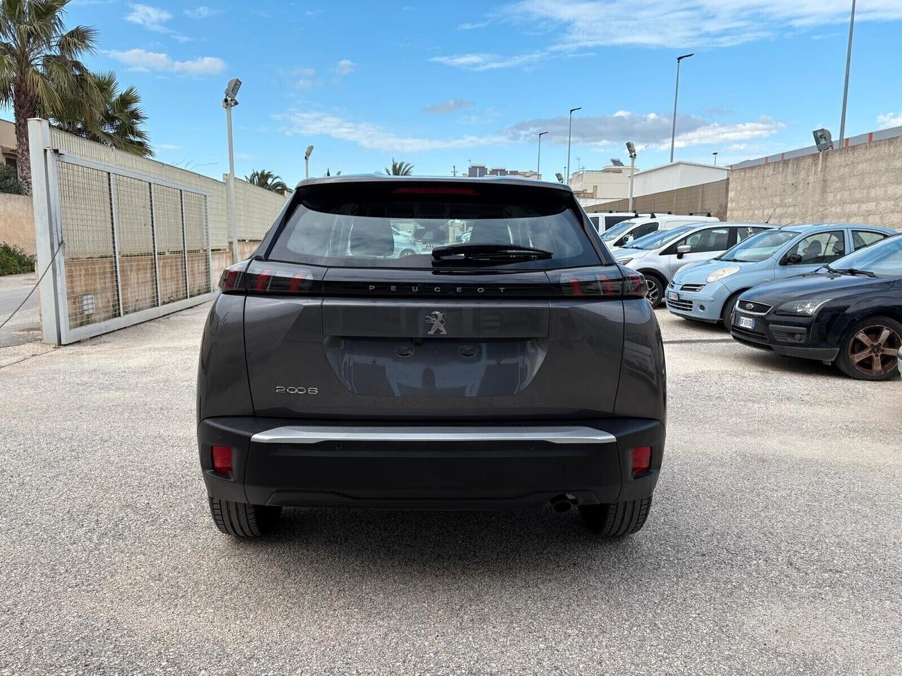 Peugeot 2008 BlueHDi 100 S&S Allure Navi Pack