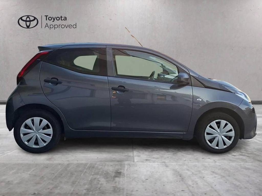 Toyota Aygo 5 Porte 1.0 VVT-i x-business