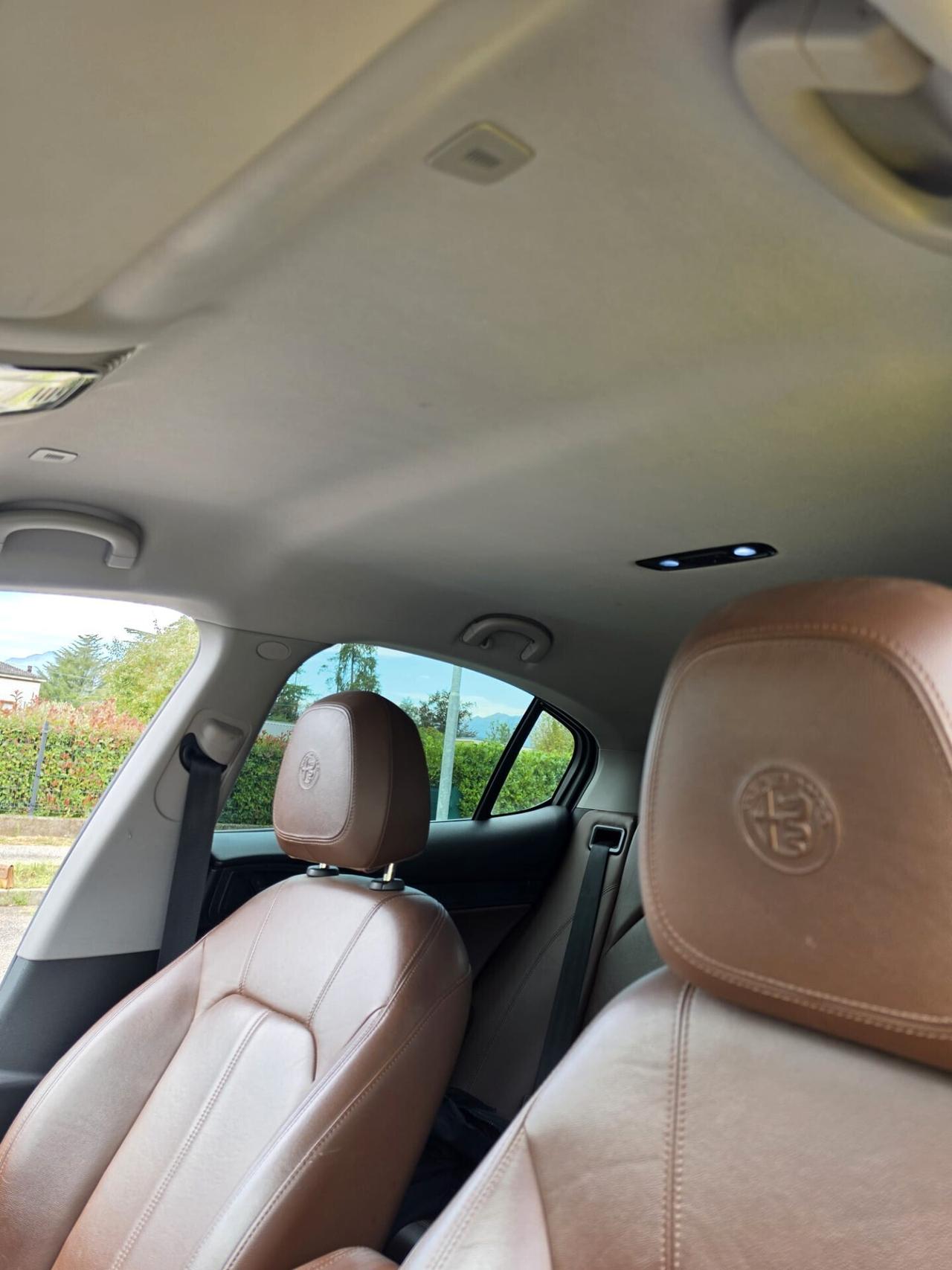 Alfa Romeo Stelvio AT8 Q4 Ti FULL OPTIONAL