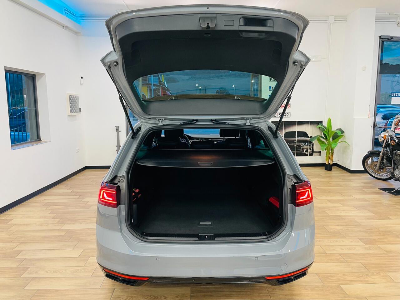 Volkswagen Passat Alltrack 2.0 BiTDI R-Line DSG