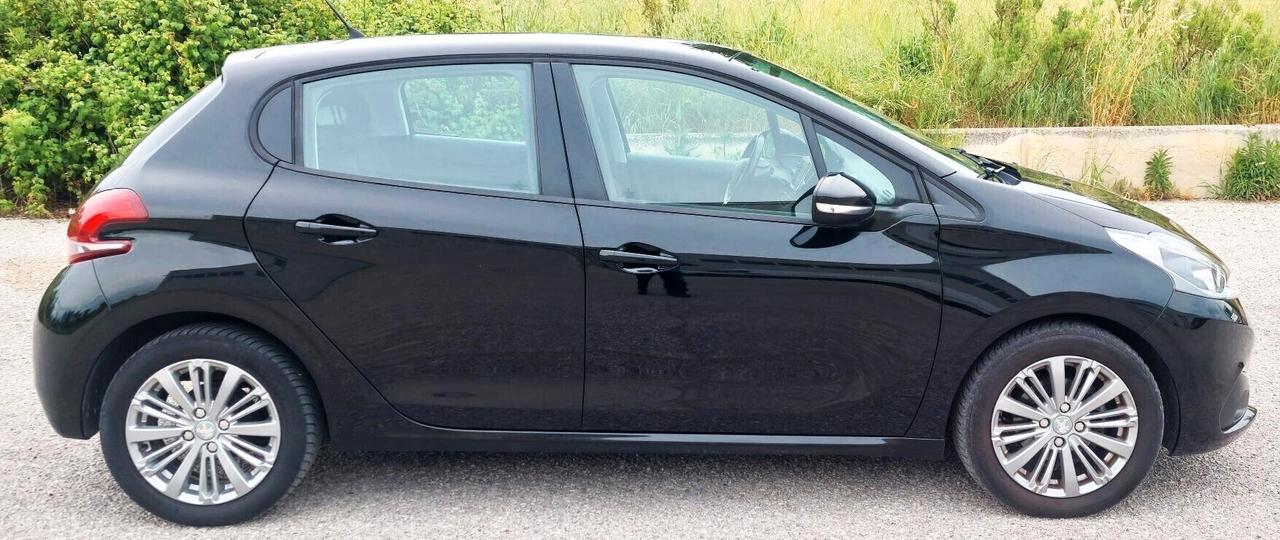 PEUGEOT 208 ALLURE- 1.6 HDI - NEOPATENTATI