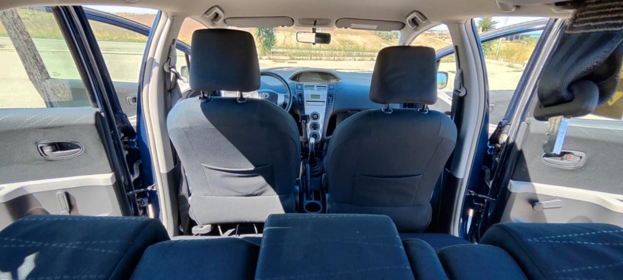 Toyota Yaris 2 serie SOL