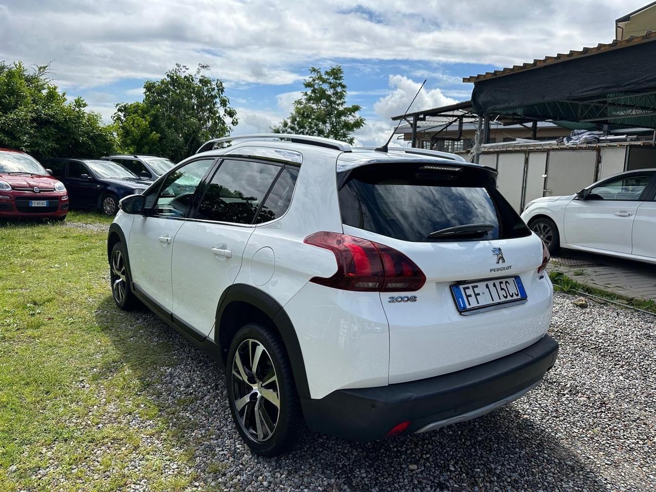 Peugeot 2008 PureTech Turbo 110 S&S Allure