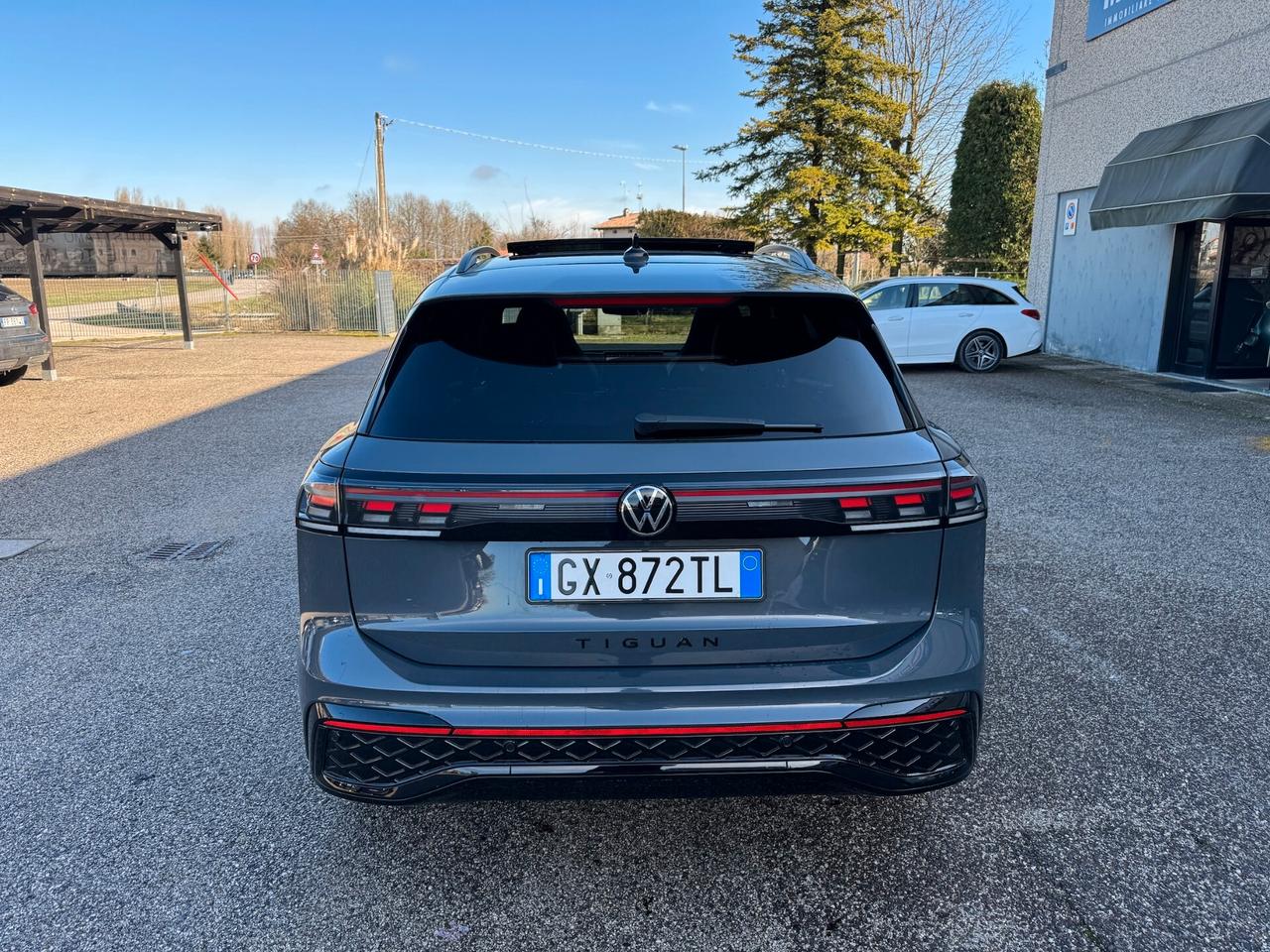 Volkswagen Tiguan 2.0 tdi R-Line Plus 150cv dsg IVA ESPOSTA