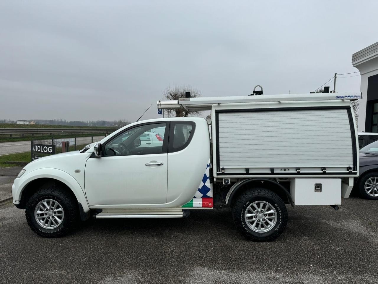 Mitsubishi L200 2.5 DI-D/136CV SC Inform DPF