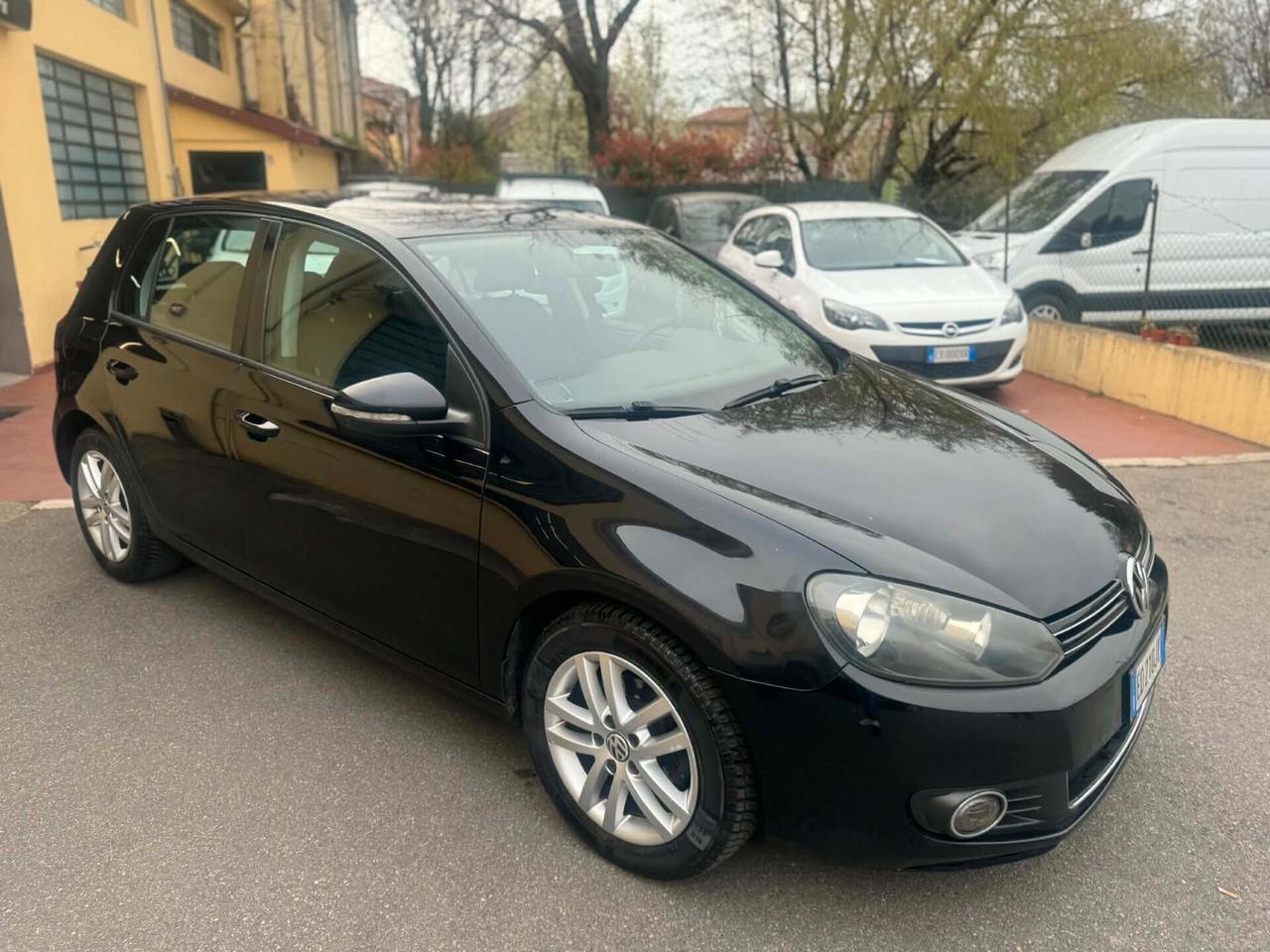 Volkswagen Golf Anno 2010 1.6 Benz/GPL