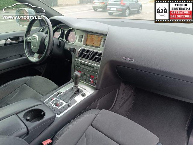 AUDI Q7 3.0 V6 TDI 240Cv *7POSTI* quattro Tiptronic S-LINE
