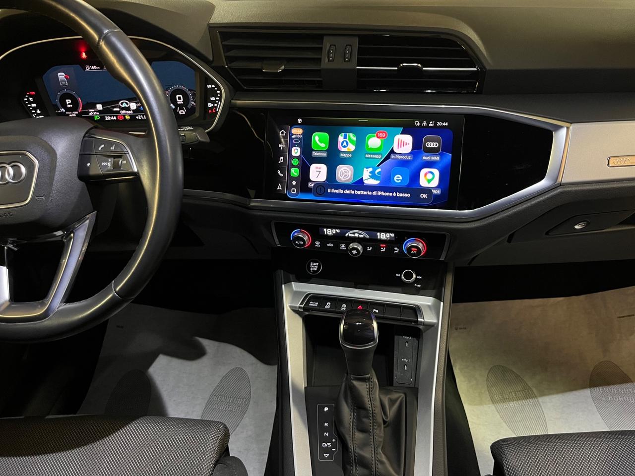 Audi Q3 SPB 35 TDI S-Line TOTAL BLACK!!