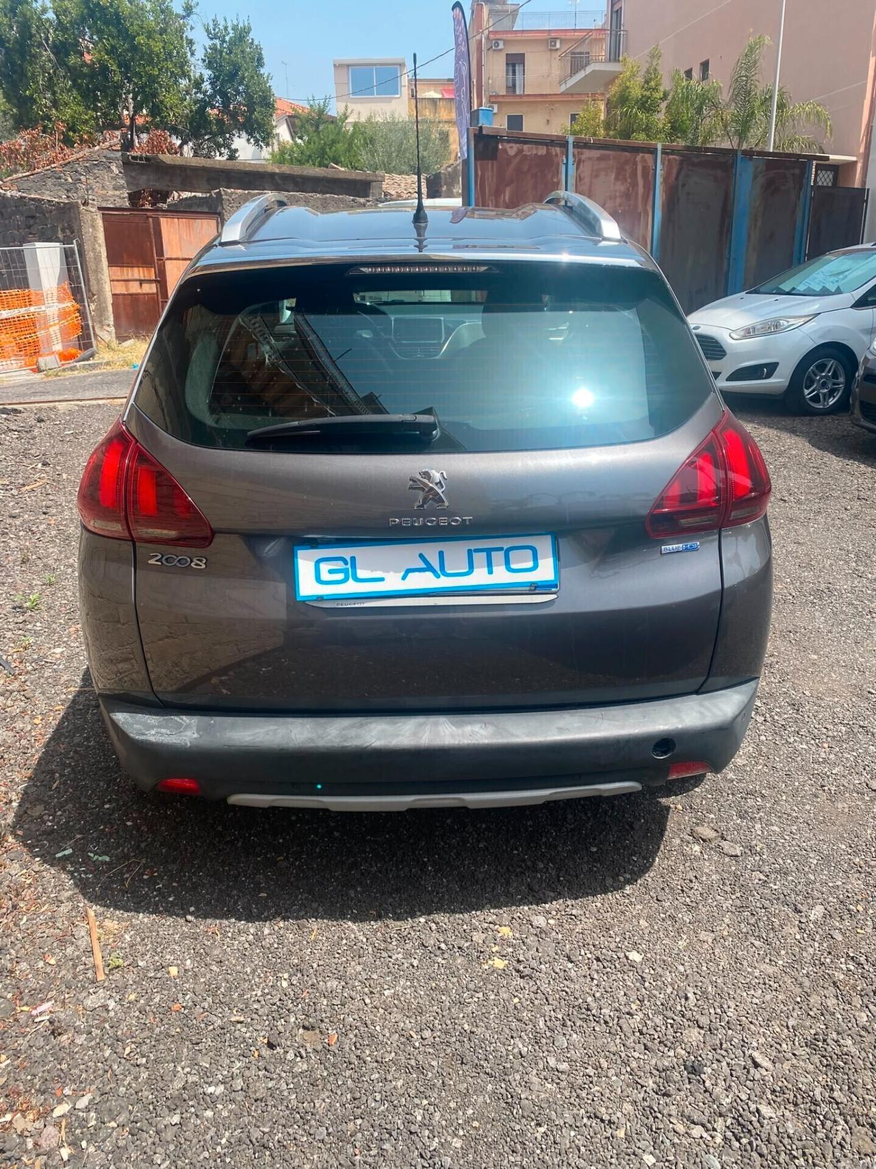 Peugeot 2008 BlueHDi 100 S&S Allure