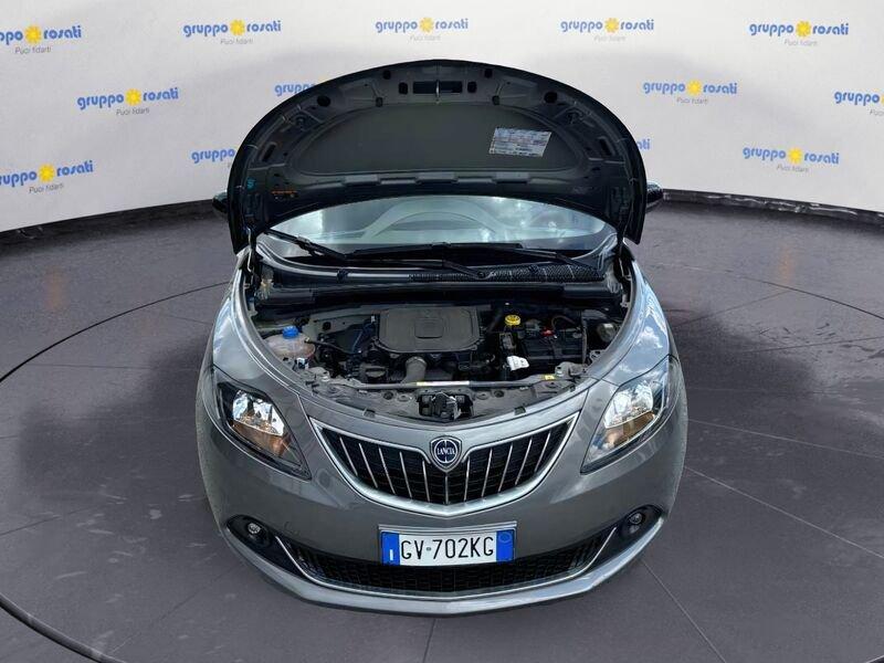 Lancia Ypsilon New 5 porte My24 1.0 Firefly 70 CvStart&Stop Hybrid Oro