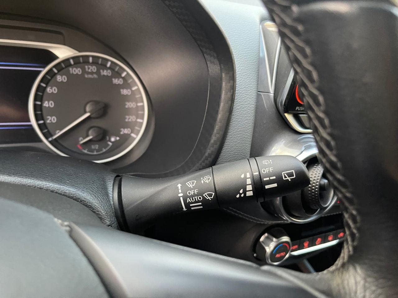 Nissan Juke N-Connecta 1.0 DIG-T 114 #7940